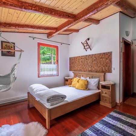 Cabana Bucin Luaran gambar